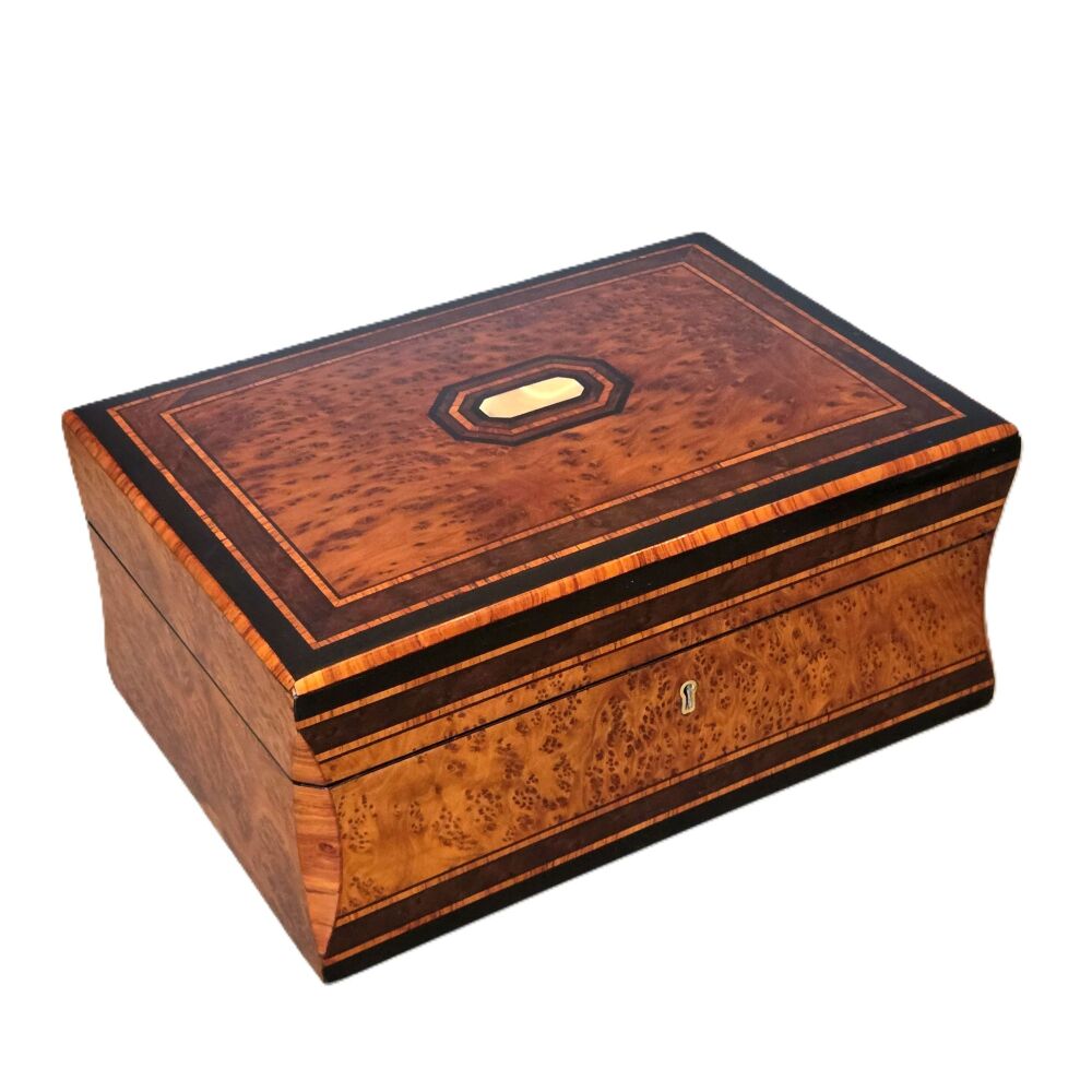 Victorian amboyna & inlaid jewellery box.