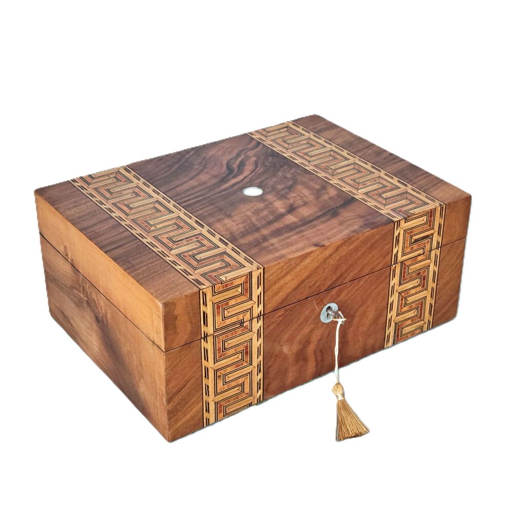 Victorian walnut & inlaid jewellery box.
