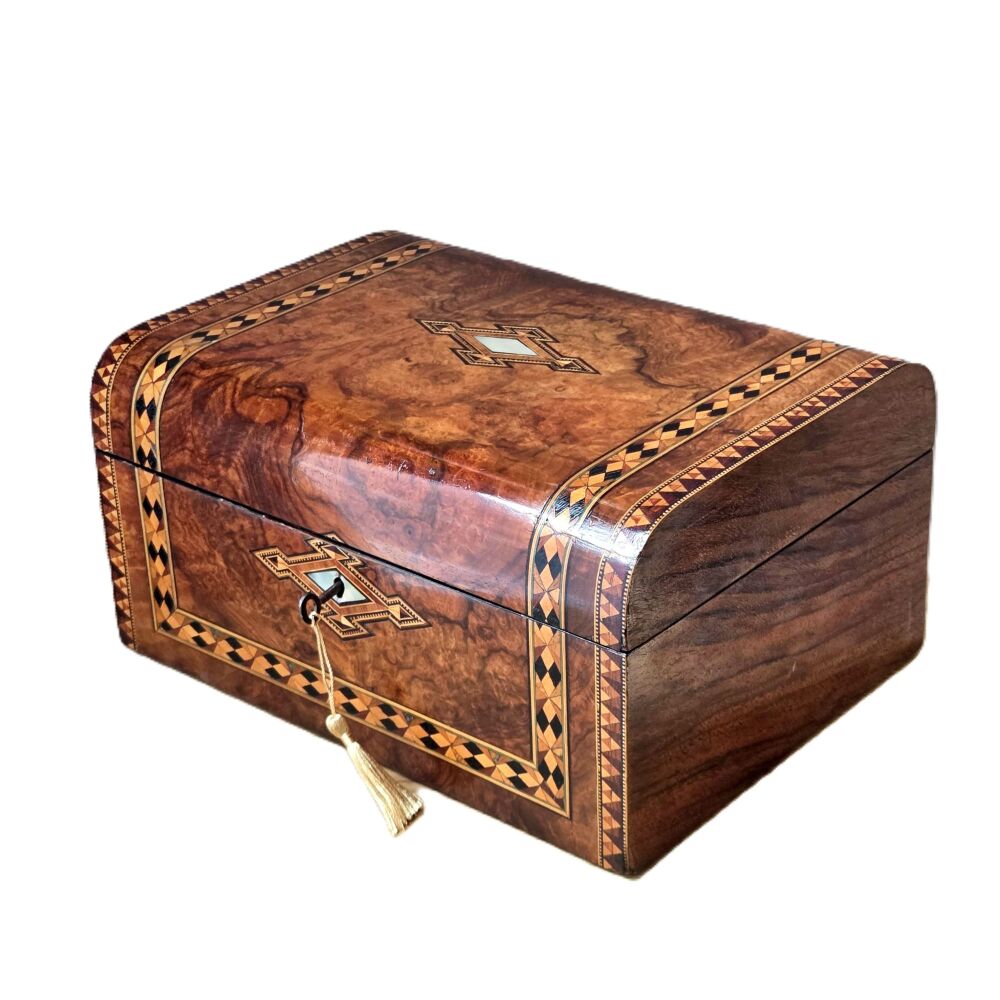 Large Victorian burr walnut & inlaid jewellery box.