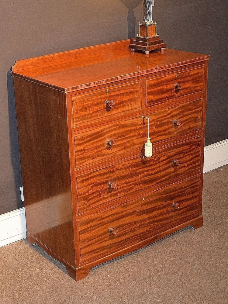 Heal\'s Mahogany Chest of Drawers