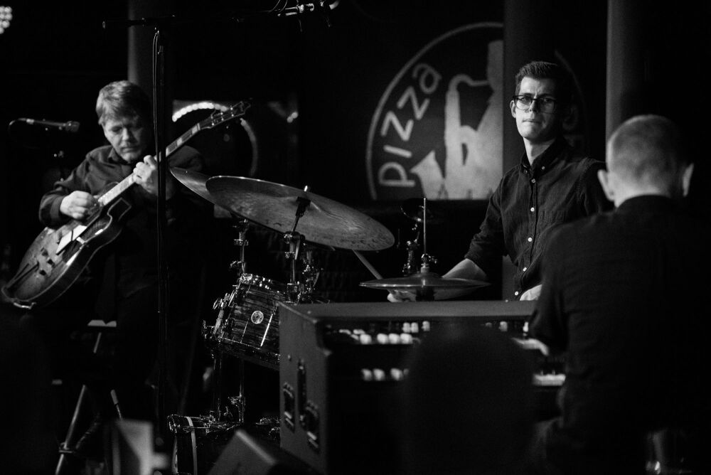 NIGEL trio1