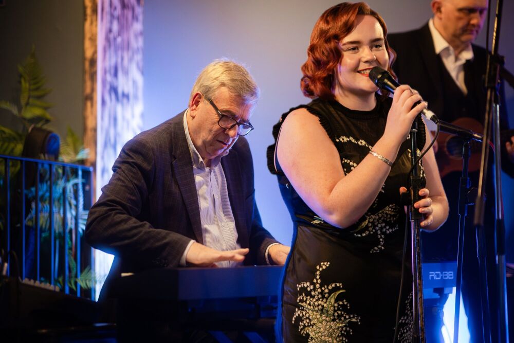 JAZZ & DINE @LANGLAND'S BRASSERRIE : Georgia Furlong & Dave Cottle Trio