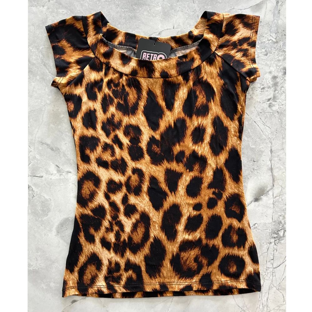 Retrolicious Boat Neck Leopard Top