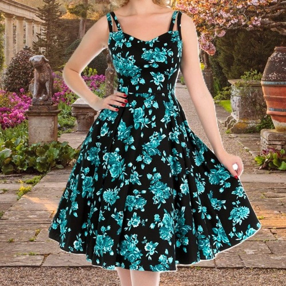 Hearts & Roses Rosaceae Swing Dress - Black