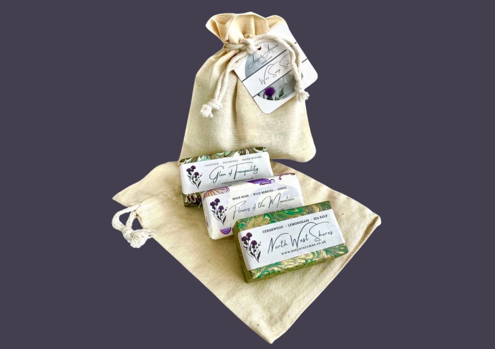WEE SOAP SET - A lovely gift bag containing 3 of our luxurious handmade guest size soaps individually wrapped. 3 x 30g