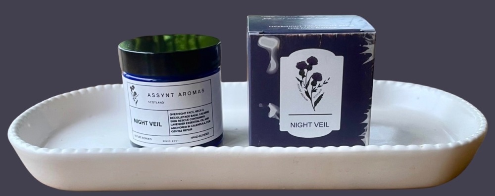 NIGHT VEIL - Lavender & Calendula Overnight Face, Neck & D&eacute;colletage Treatment Balm 60 ml