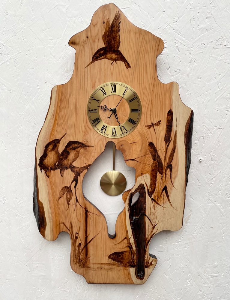 Kingfisher pendulum