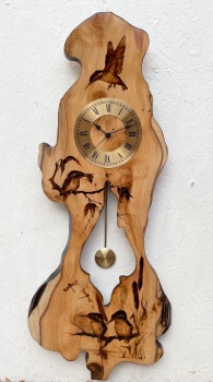 Kingfisher pendulum