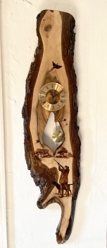 Huntsman pendulum walnut