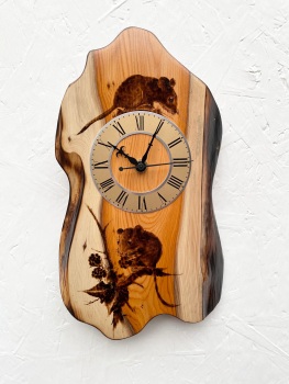Woodmice clock