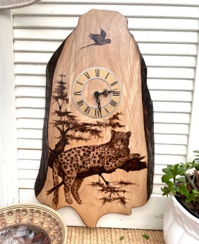 Leopard clock