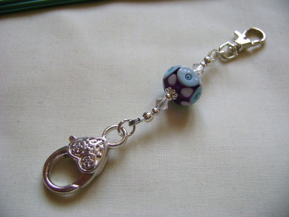 <!-- 002 -->Blue Donut Ring Stitch Marker Holder