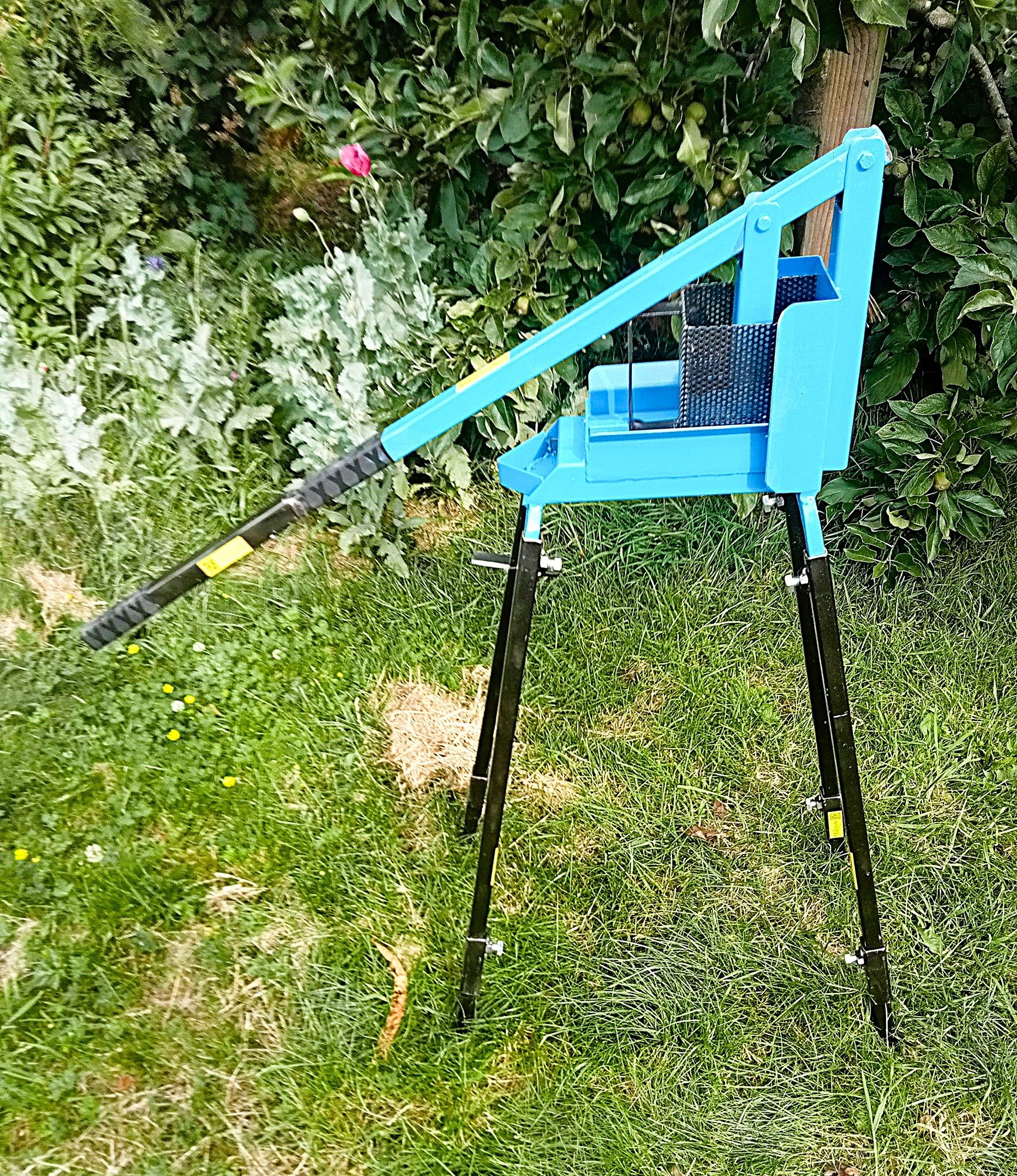 Multimate Horse Manure Briquette Press