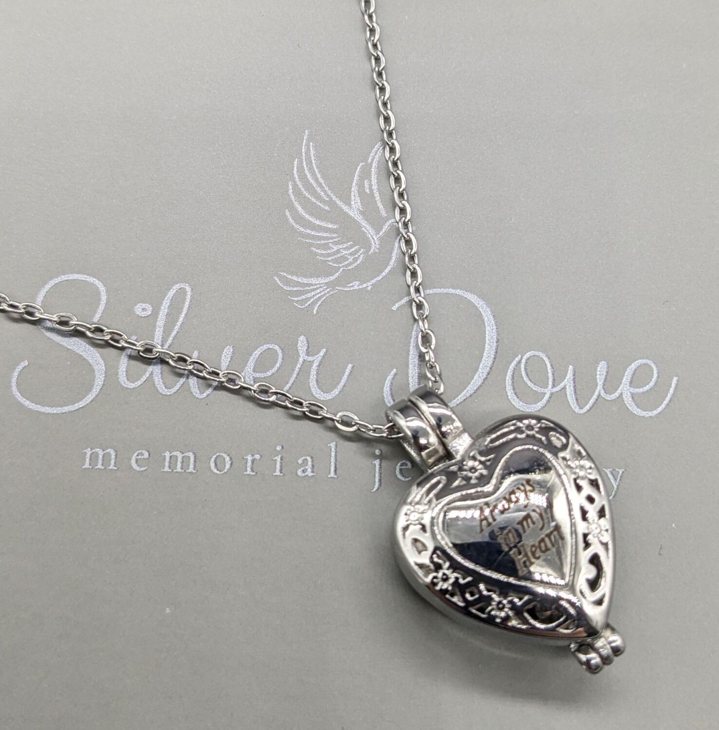 Pendant Urn Stainless Steel Heart Urn Pendant Cremation Ashes