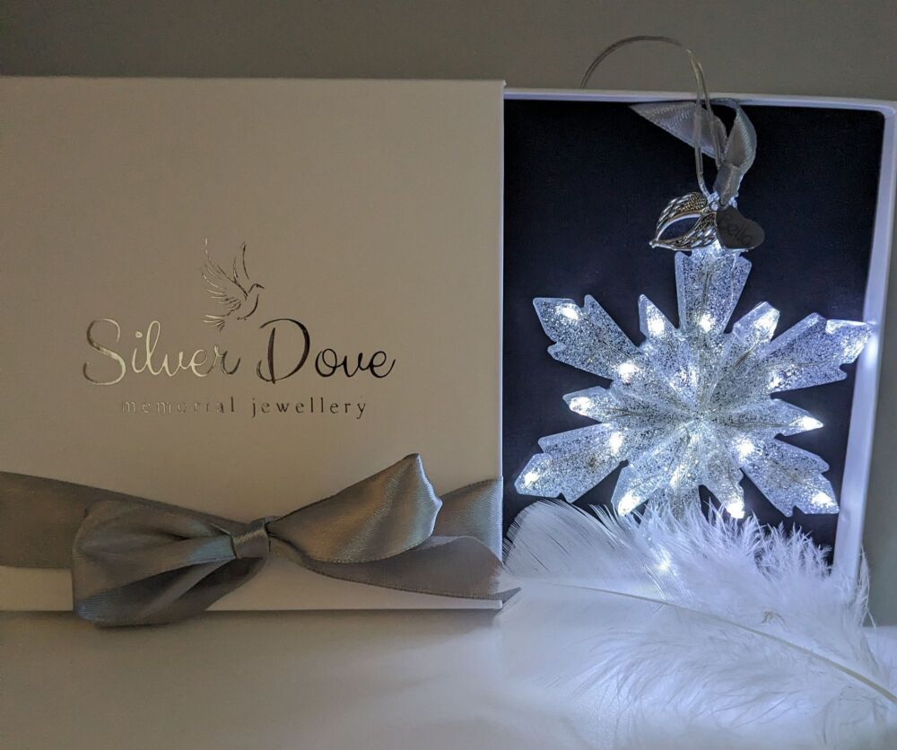 LED Light Up Memorial Snowflake Christmas Tree Hanging Decoration encapsulating ashes and / or hair