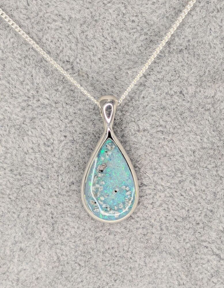 925 silver teardrop pendant