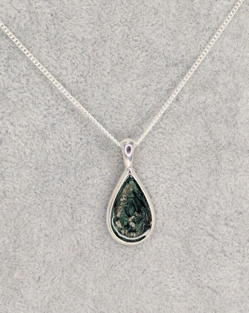 925 silver teardrop pendant
