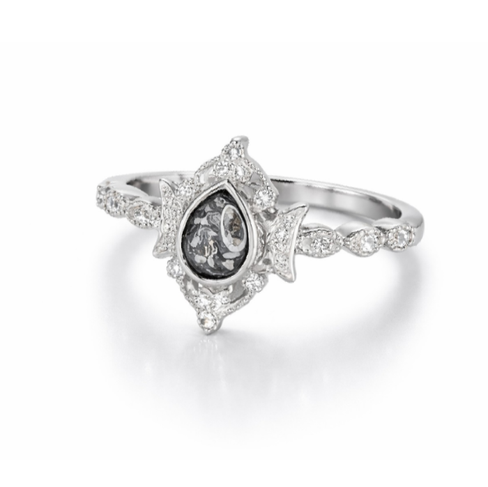 Alice Ring - available in silver only