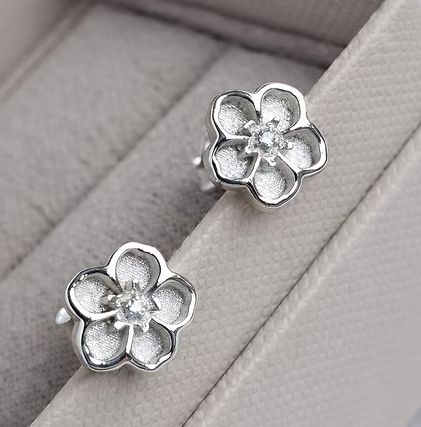 Silver Forget me not / Flower CZ  Stud Earrings