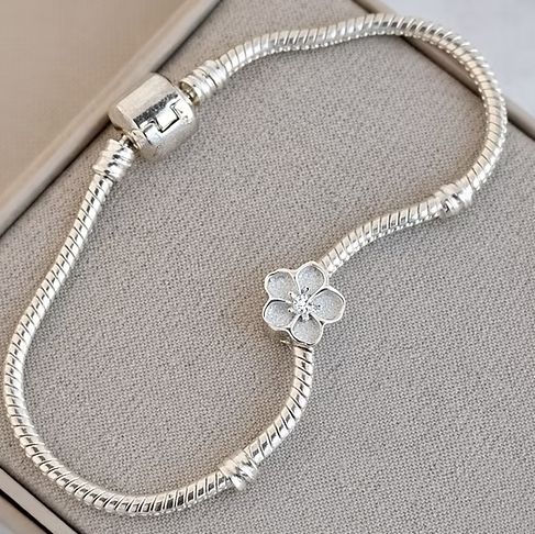 NEW STYLE Silver Forget Me Not / Flower Charm