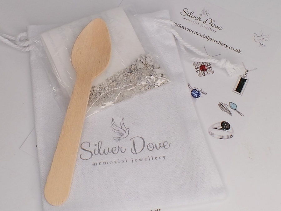 Collection kit for ashes or hair
