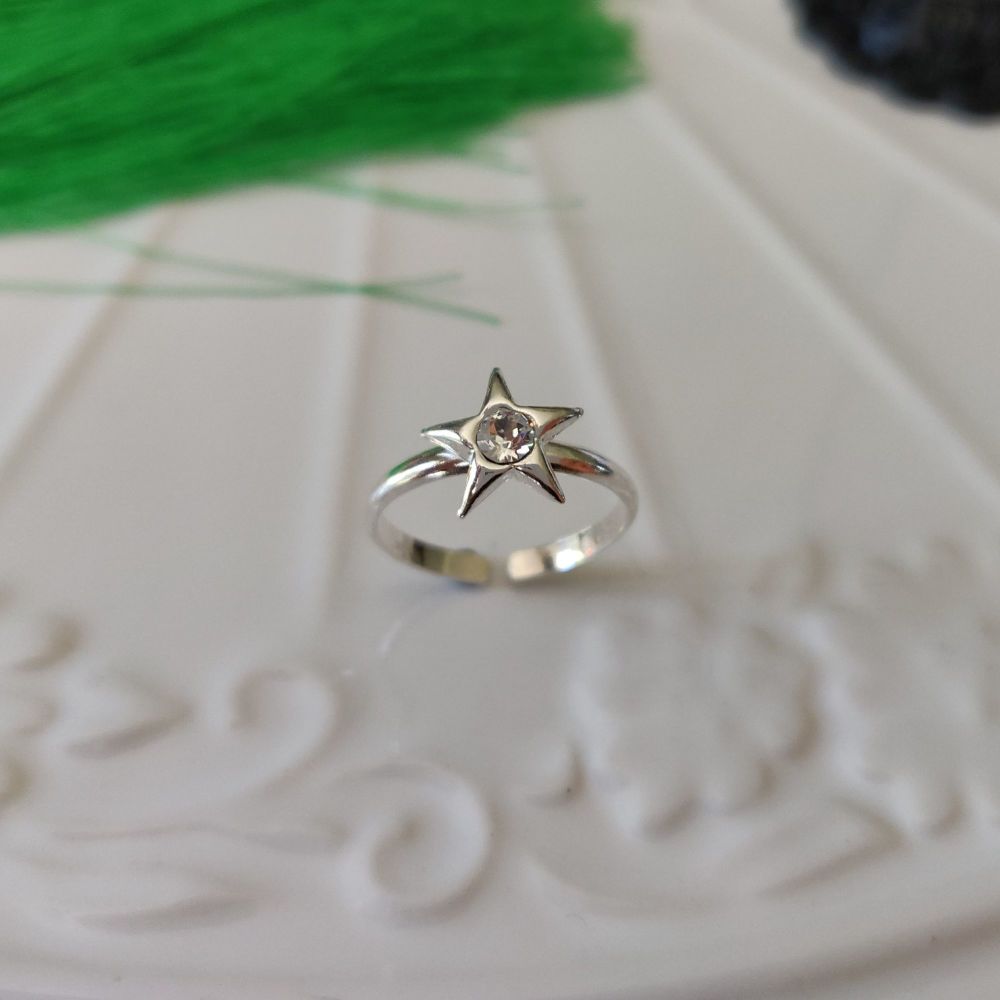 925 Sterling Silver Crystal Star Toe Ring in Box