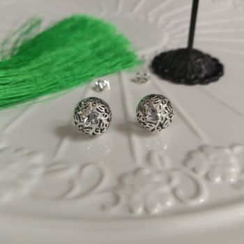 925 Sterling Silver Delicate Open Floral Pattern Centred Flower Stud Earrings