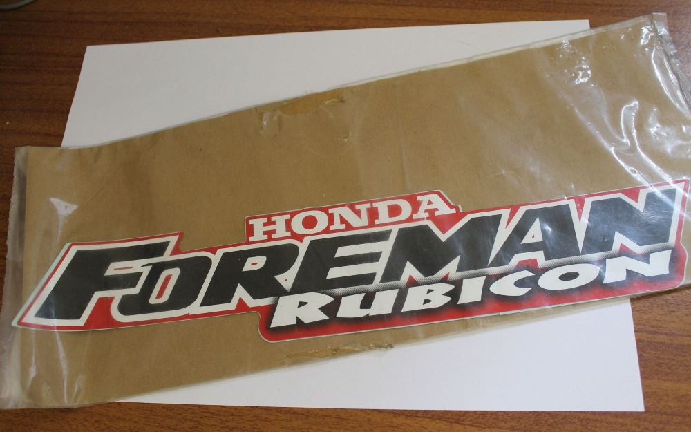 Honda TRX500 Right Fuel Tank Sticker Emblem (Type 1) 87121-hn2-000za