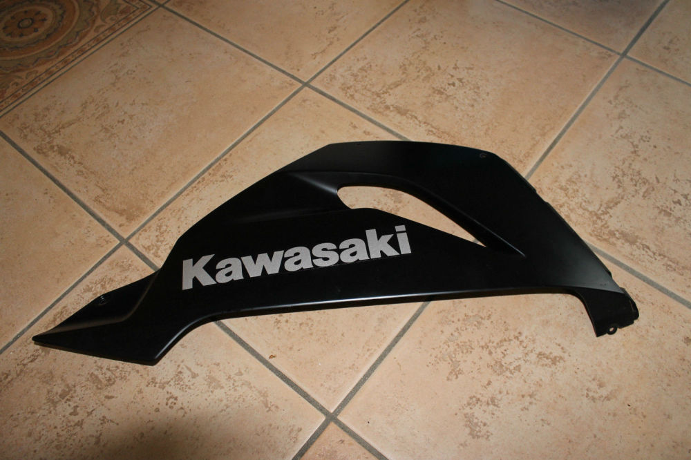 Kawasaki ZX636 ZX6R Ninja 13-14 Right Lower Cowling Fairing Black 55028-045