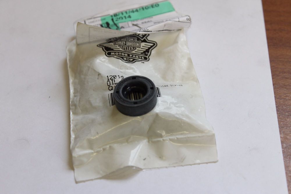 Harley Clutch Hub Oil Seal 12014