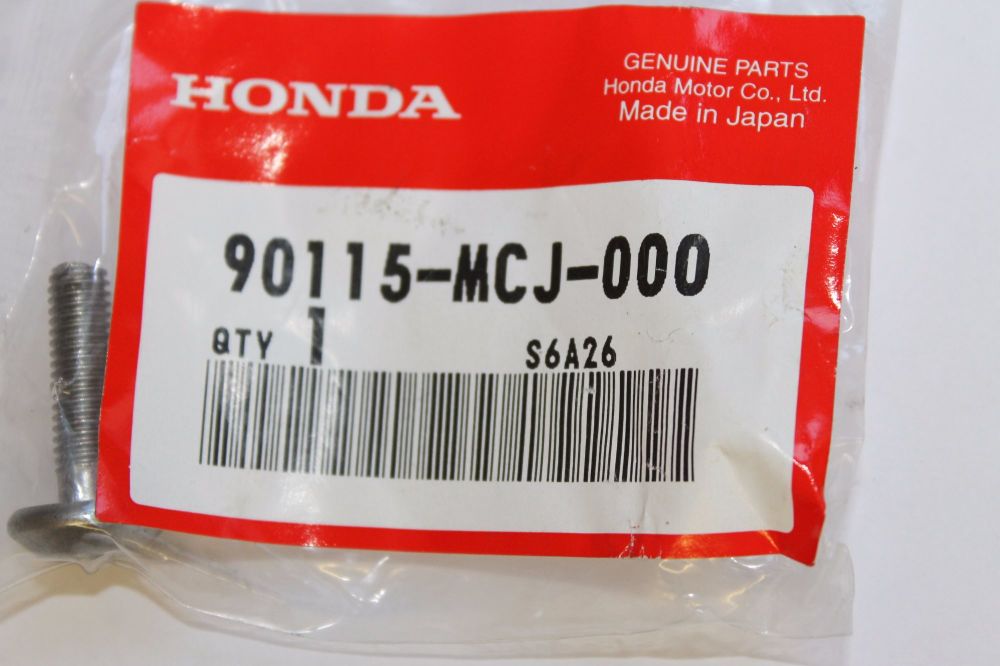 Honda CBR900RR Right Footrest Guard Bolt 6x23 90115-MCJ-000