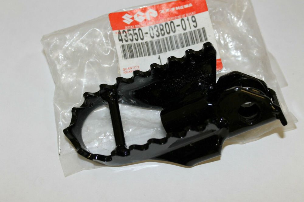 Suzuki RM85 DRZ125 Right Footrest (Black) Genuine OEM New 43550-03B00-019
