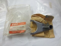 Suzuki RM125 Gear Shift Fork No2 25221-43D00