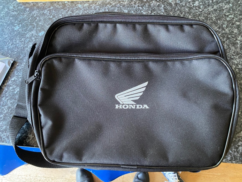 Honda 35L Top Box Inner bag - Excellent as new condition 08L56-KPR-800