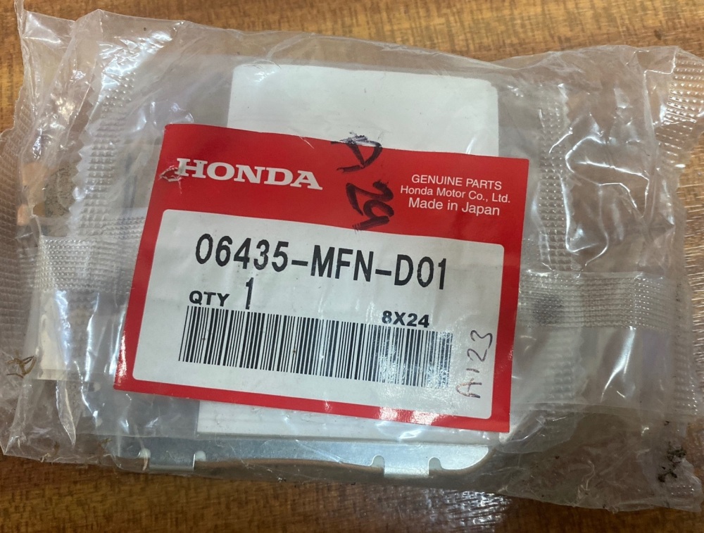 Honda CB1000R Rear Brake Pad Set  06435-MFN-D01 - A29