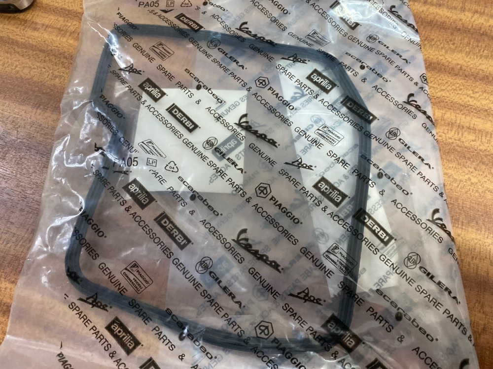Moto Guzzi Left Cylinder Head Cover Gasket 872741 - L70