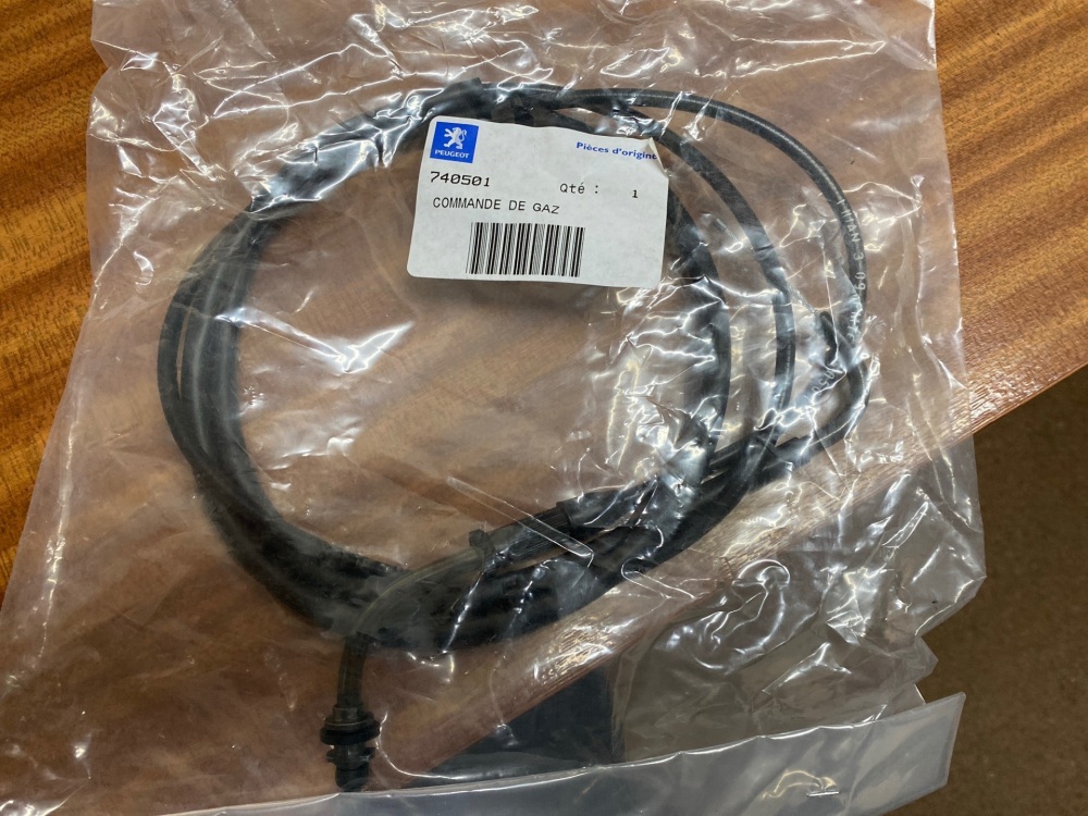 Peugeot Speedfight 1&2 Throttle cable (Electric Fuel Pump) Genuine OEM  740501 - L68