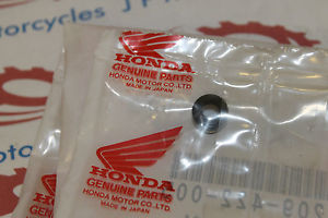 Honda CB750 CB900 CBX CB1000 VF750 GL1500 VF1100 Valve Stem Seal 12209-422-005