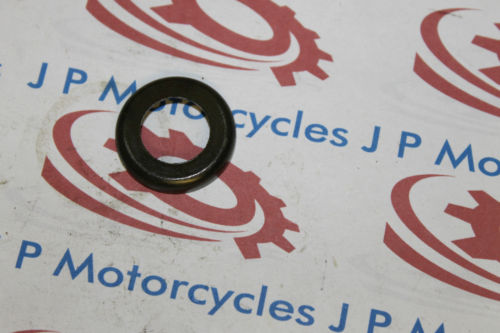 Kawasaki Cylinder Head Cover Washer ZX KL ZL ZG EX KSF P/N 92022-1487