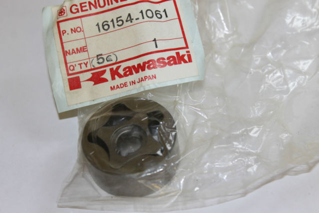 Kawasaki EN450 454LTD Oil Pump Rotor NOS 16154-1061