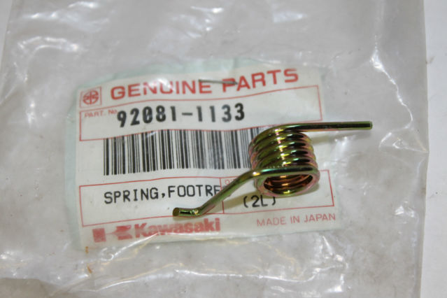 Kawasaki EN500 KD80 KL250 KL600 KMX125 Footrest Spring p/n 92081-1133