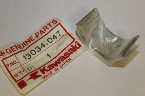 Kawasaki KZ400 Big End / Con Rod Shell Bearing p/n 13034-047