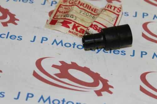 Kawasaki KZ400 KZ440 Air Cleaner Tube Fitting 92066-1047
