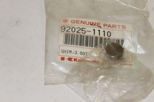 Kawasaki KZ650 KZ750 KZ550 ZX1100 ZR750 ZR1100 ZX750 Valve Shim T=3.00 92025-1110