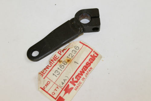 Kawasaki KZ750 ZX750 ZX900 ZX1000 ZG1000 Ballancer Shaft Lever 13168-1236