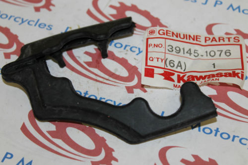 Kawasaki ZG1000 Fairing Heat Guard Seal / Trim Left Hand 39145-1076