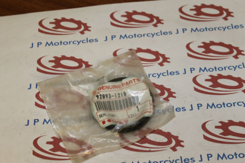 Kawasaki ZX1000 Ninja Fork Seal 92093-1210