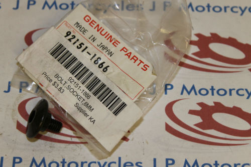Kawasaki ZX1200 Tank Faring Bolt 6mm 92151-1866