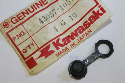 Kawasaki ZX550 GPZ550 ZX400 Front Fork Breather Cap 43057-1051