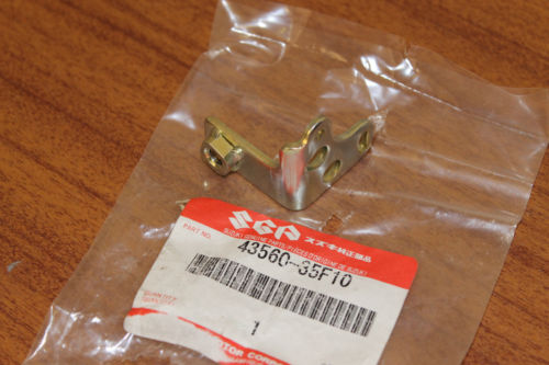 Suzuki GSXR600 GSXR750 GSXR1000 Brake Return Spring Bracket P/N 43560-35F10